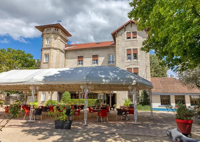La Commanderie De Champarey Hotel Bourgoin-Jallieu photo