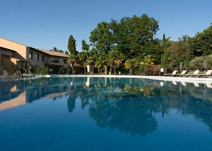 Logis Hotel Restaurant Spa Les Oliviers Loriol-sur-Drome photo