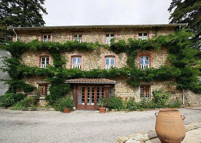 Photo de Hôtel Domaine La Gentilhommière à Satillieu