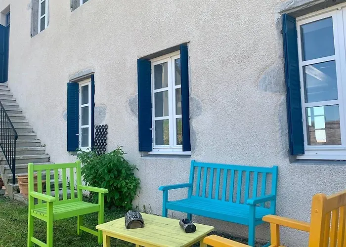 fotos do La Providence, Surplombant La Ville Montbrison