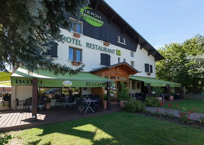 Logis Le Pont De Champ Hotel Beaucroissant photo