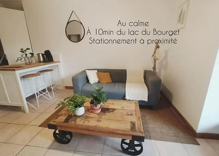 foto di Maison De Ville Entre Lac Et Montagne, Lac A 10Min Et Ski A 20Min Appartamento Mery