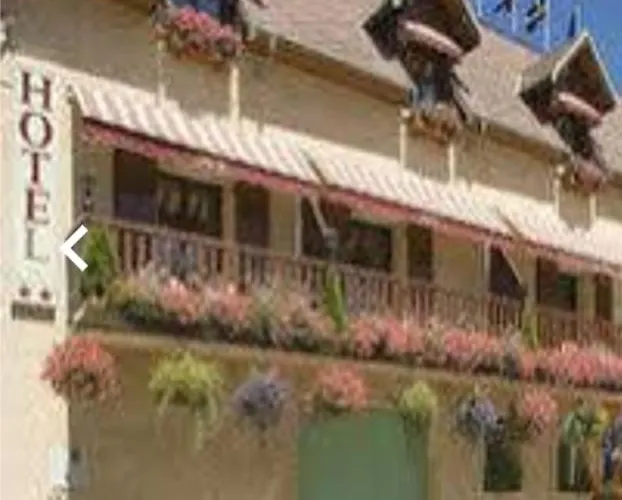 07 50 Hotel 44 Du 39 22 Tilleul Corps photo