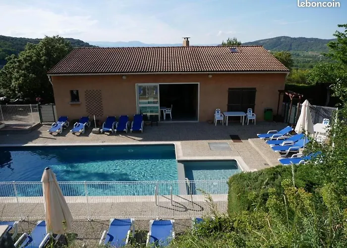 Photo de Hôtel Les Terrasses de l'Ardèche à Salavas