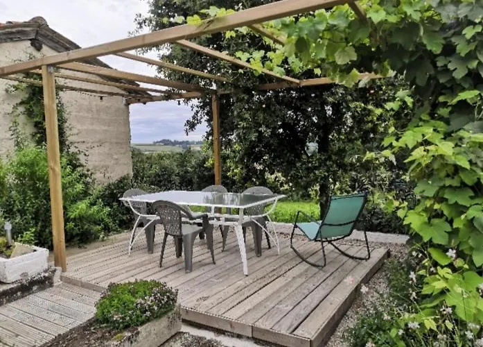 Eco-Gite Le Jardin De La Chapelle Saint-Etienne-sur-Chalaronneの写真