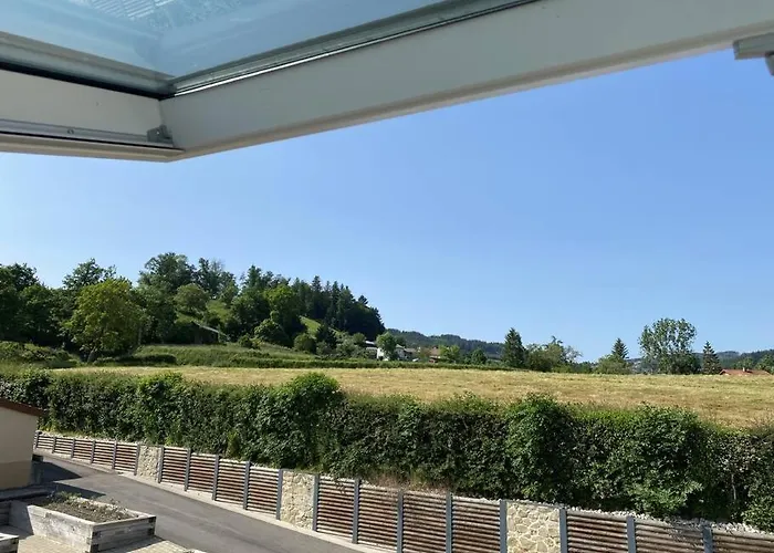 Appartement Climatise Avec Terrasse Cours  photo