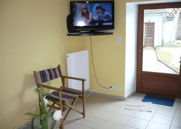 Gite Confortable, Animaux Admis, Proche Ski Et Randonnees - Fr-1-496-199 La Chambonie 사진