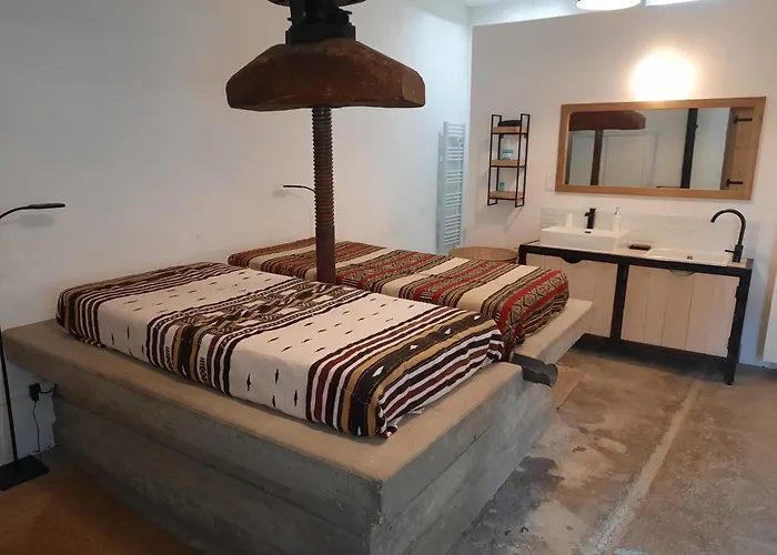 Dormir Au Pressoir Montagnieu  φωτογραφία