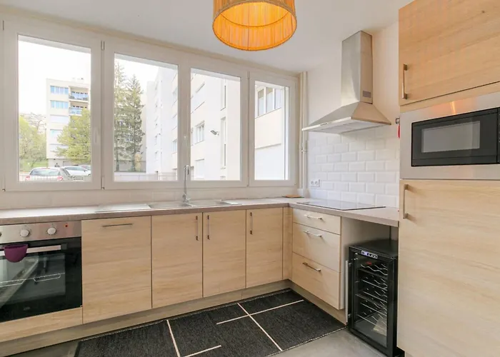 fotos do Elegant Et Spacieux Ideal Deplacement Pro Sainte-Foy-lès-Lyon