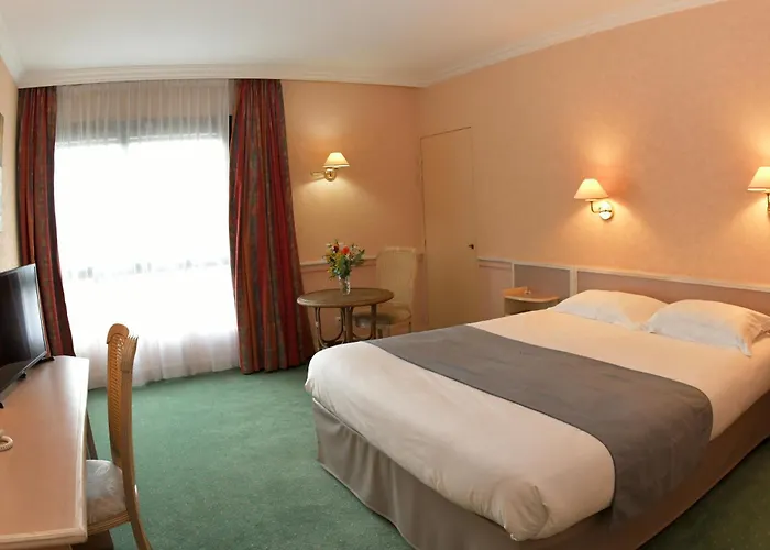 Logis Lyon Est Porte De L'Ain Saint-Maurice-de-Beynost photo
