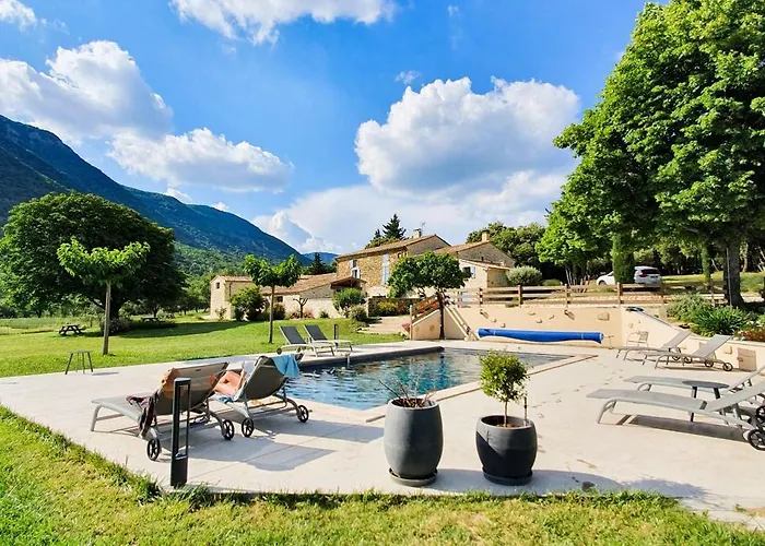 Mas De La Lance Bed & Breakfast Roche-Saint-Secret photo