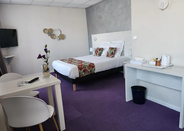 Hotel Des Negociants Lamastre photo