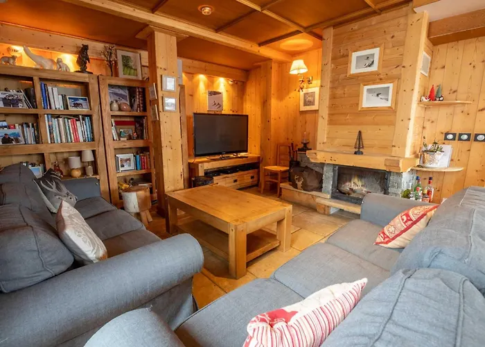 Chalet Clearmount With Spa Meribel photo
