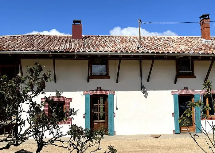 Longere Bressane. Villa Domsure photo