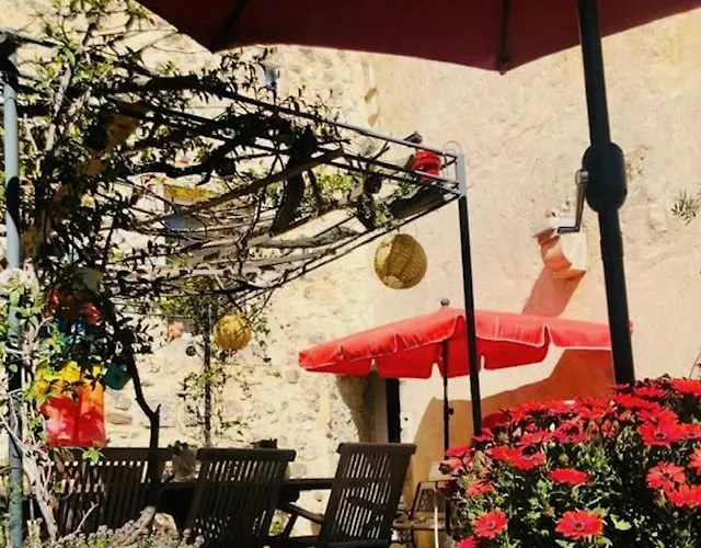 Beau Studio Independant Pour 2 Personnes Dans Village Provencale Salles-sous-Bois fotoğrafı