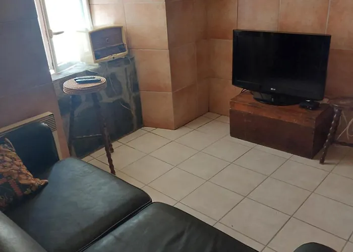 Apartement Place De La Fontaine Le Beage Ht Plateau Ardechois A Partir De 3 Nuitees photo