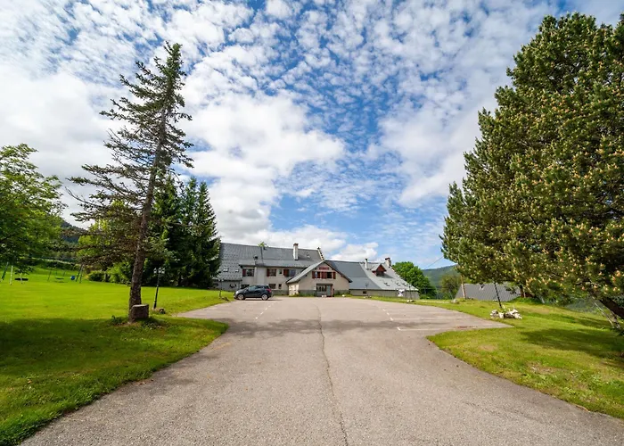 Auberge Des Montauds - Hotel & Restaurant Villard-de-Lans photo