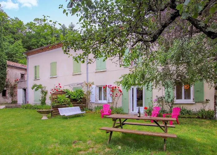 2 Bedroom Stunning Home In Burzet photo