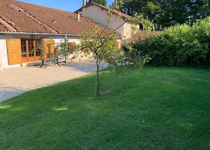Gite La Combe Pour Les Amateurs De Nature Saint-Etienne-du-Bois  foto