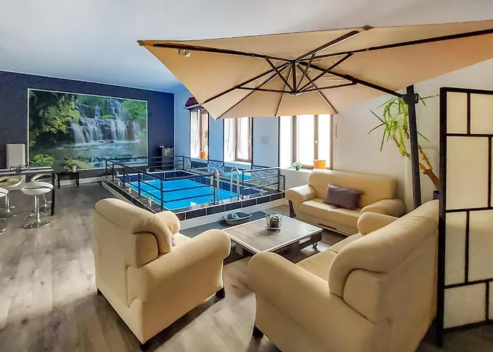 Gorgeous Apartment In Saint-Bonnet-Le-Chatea תמונה