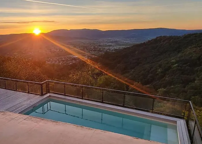 Villa d'Exception avec Vue Panoramique et Piscine Chauffée Sampzon foto