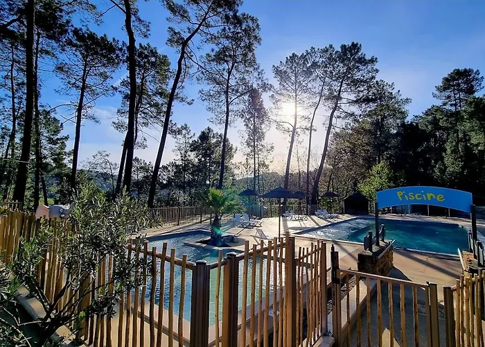 Village De Chalets Joyeuse photo