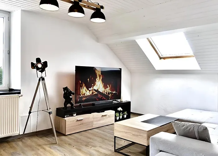 La Voute Chamberienne Grand T2 61M2 - Vue Montagnes - Tv 4K Geante - Wifi-Fibre - Machine A Laver - Lave Vaiselle - Parking - Confort - Spacieux Barberaz photo