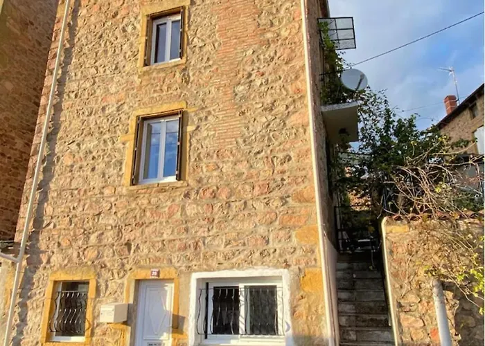Jolie Maison En Pierre Cuinzier képek