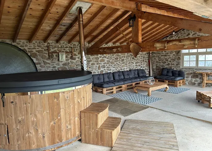 La Petite Chavanne 4 Etoiles Champdieu Foto