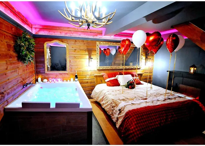Le Chalet Romantique, Spa Xxl, Ecran Cinema, Lit King Size, Cascade D'Eau photo