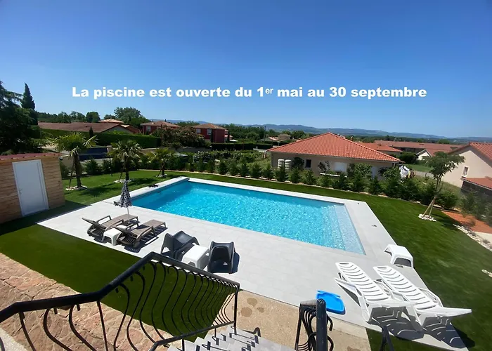 fotos do Logement Independant Chez L'Habitant Avec Piscine Commune Grieges