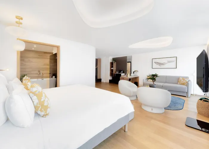 Golden Tulip Lyon Ouest Techlid Hotel & Spa Limonest photo
