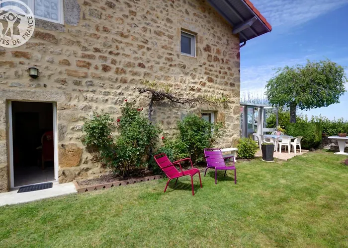 Gite Bellevue A Marols Pour 6 Personnes Avec Charmante Cour Fermee - Fr-1-496-2 fotoğrafı