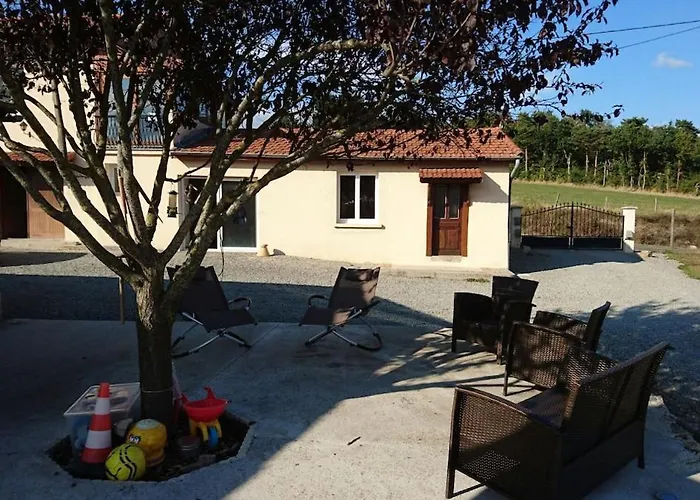 Gite Tout Confort Entierement Equipe 50 M2 Autonome, Avec Parking Saint-Sixte 사진