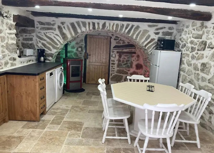 Entre Eaux Et Roches Apartment Beaumont  photo