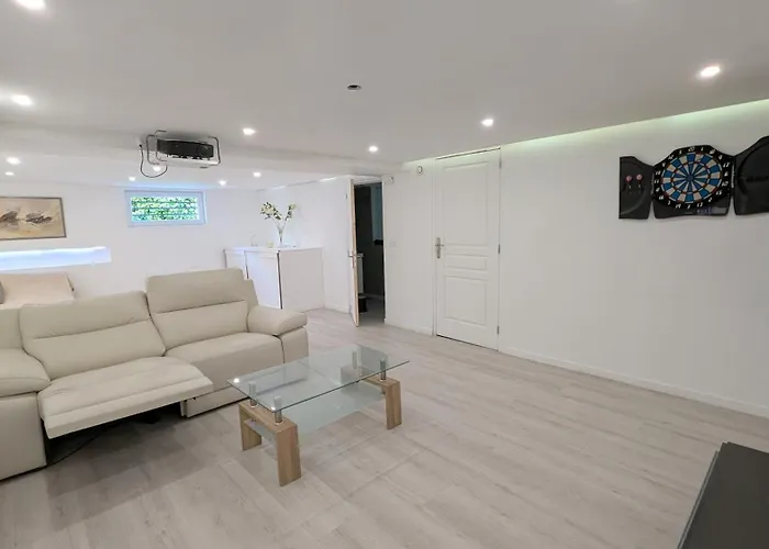 صورة Les Loges De La Gallee Millery 