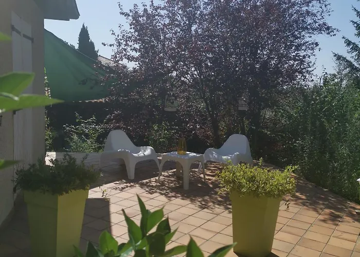 Фото Bed and Breakfast La Provence Saint-Prim 