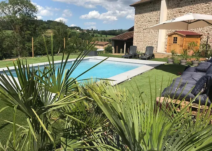 Deux Gites Confortables Avec Cheminee Et Piscine Commune, Animaux Admis, Pour 13 Personnes - Fr-1-496-140 Belmont-de-la-Loire Foto