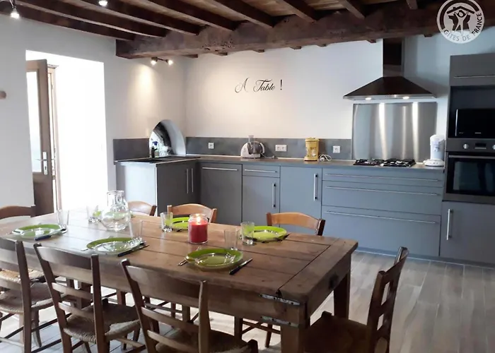 Gite Confortable A La Ferme Avec Terrasse En Campagne - Fr-1-496-220 Cremeaux fotoğrafı