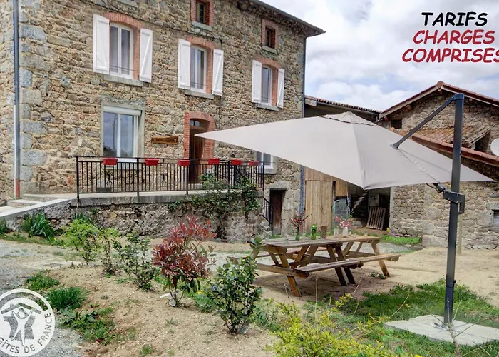 Maison Familiale Chaleureuse Pour 12 Pers. Avec Jardin Dans Le Forez - Fr-1-496-18 Saint-Didier-sur-Rochefort Foto