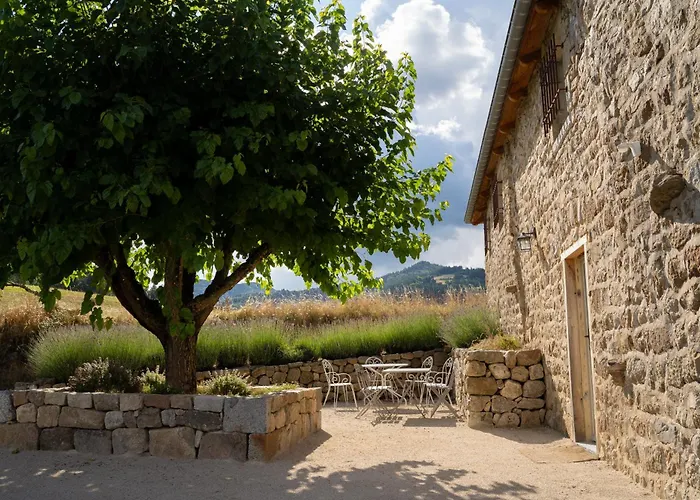 Фото Вилла Les Tourettes Desaignes