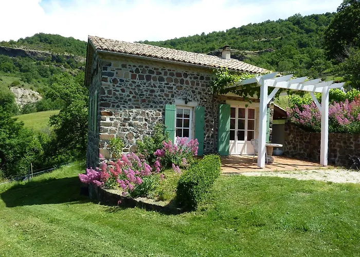 Cozy Family Home In Saint-Pons Berzème φωτογραφία