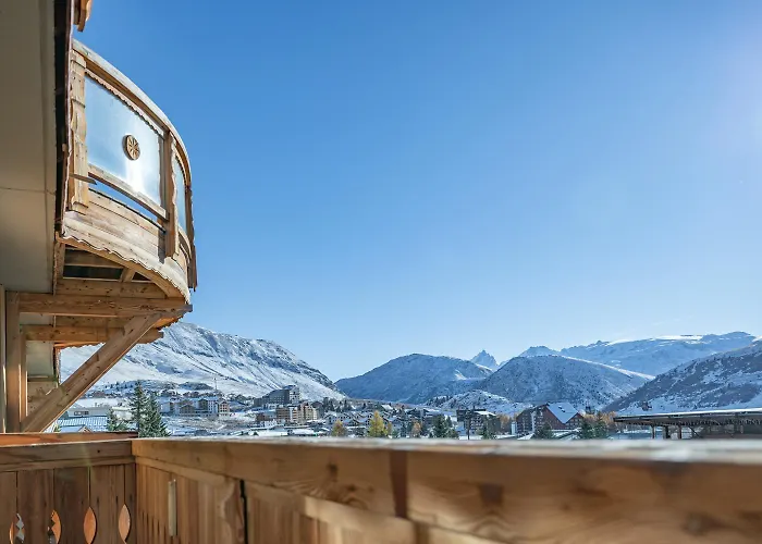 foto di Alpe D'Huez Houses - Chateau Noir - Grand Standing Pour 4 Ou 5, Sauna, Fitness, Babyfoot