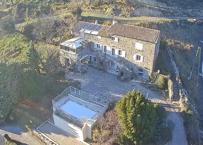 Gites En Ardeche Avec Piscine Et Vue Magnifique Sur La Vallee Rochessauve photo