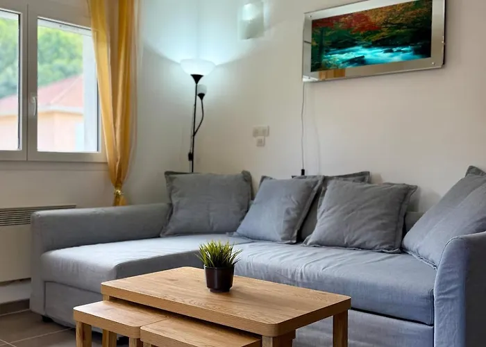 Spacious & Cozy - Vue Montagne Goncelinの写真