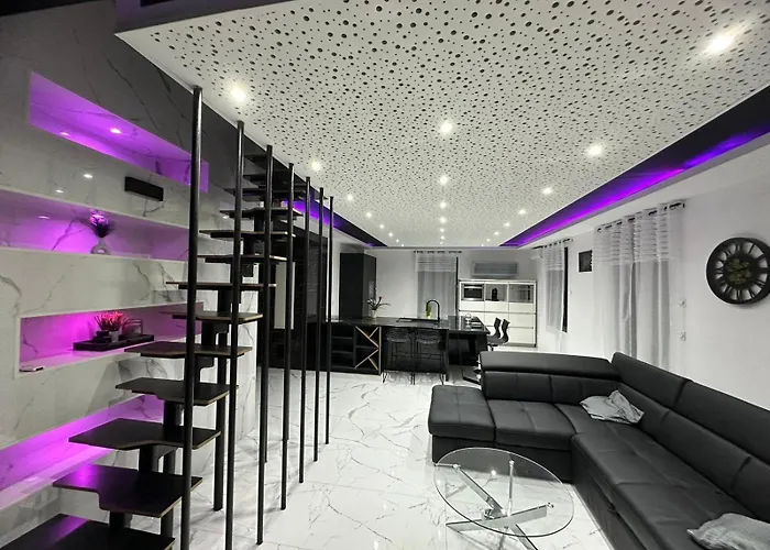 Frontenex T4 Tres Haut Standing 130 Metres Carre תמונה