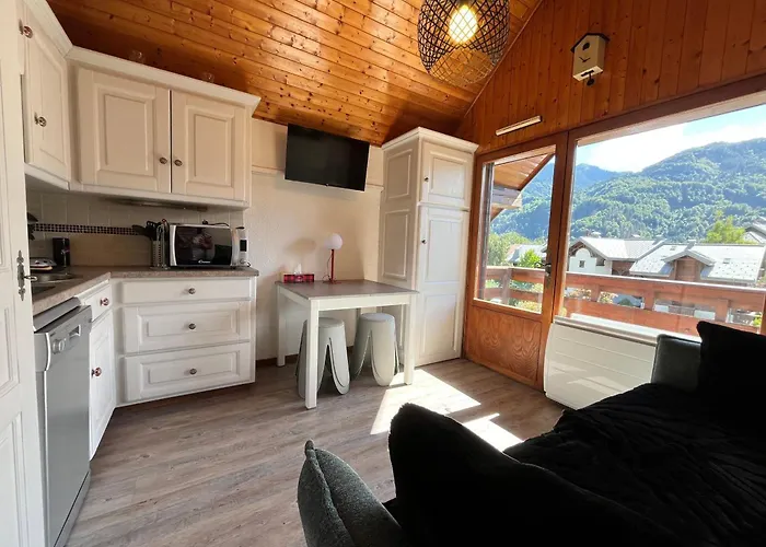 Photo de Studio cosy au centre de Samoëns avec balcon - FR-1-624-183