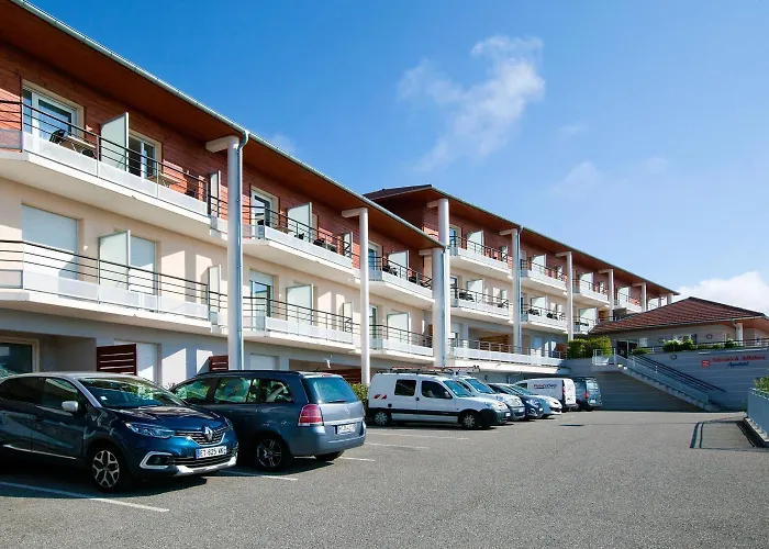 Sejours & Affaires Geneve Gex Les Rives Du Leman Aparthotel photo