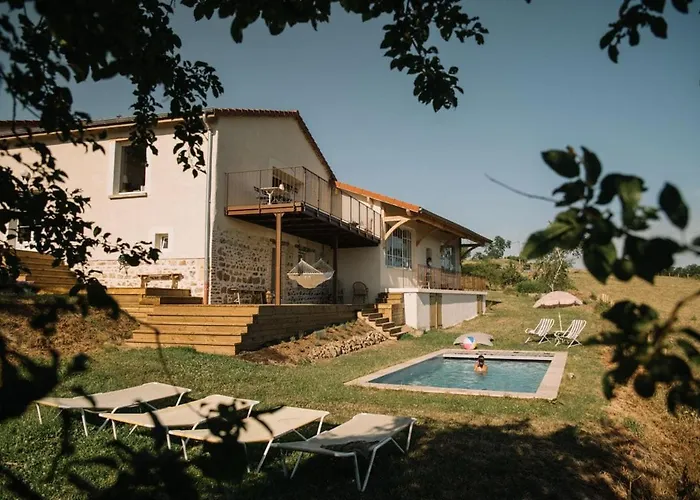 Maison Source Saint-Jodard 사진