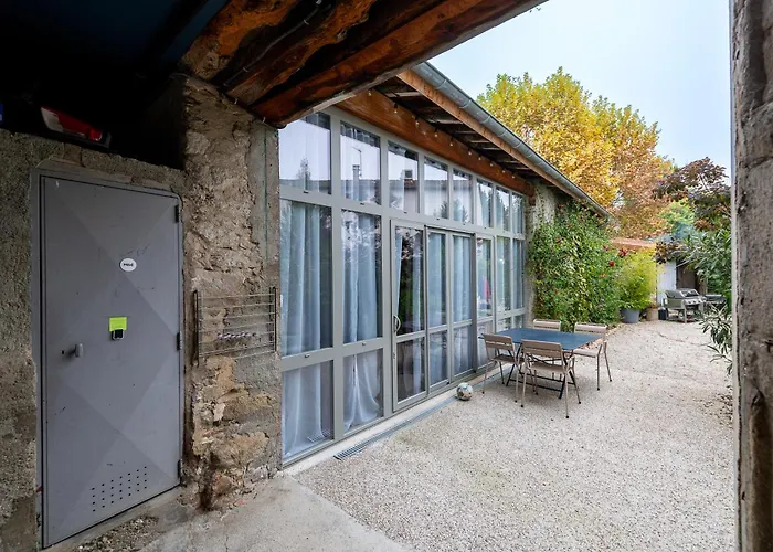 La Grange Moderne Aux Portes De Lyon Vourles照片